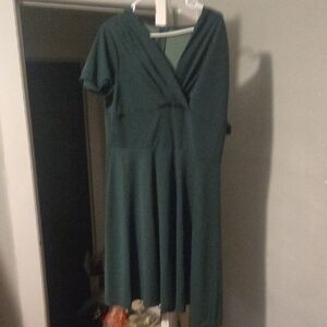 Elegant Green Women's Dress